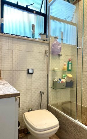 Apartamento à venda com 67m², 2 quartos e 1 vaga Apartamento à venda com 67m², 2 quartos e 1 vagaBanheiro Social