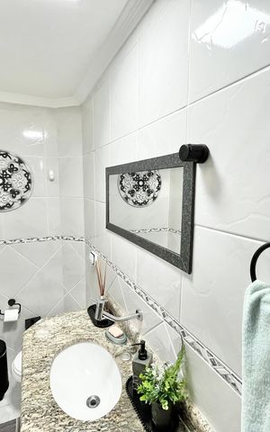 Casa à venda com 480m², 5 quartos e 5 vagas Casa à venda com 480m², 5 quartos e 5 vagasÁrea gourmet Banheiro