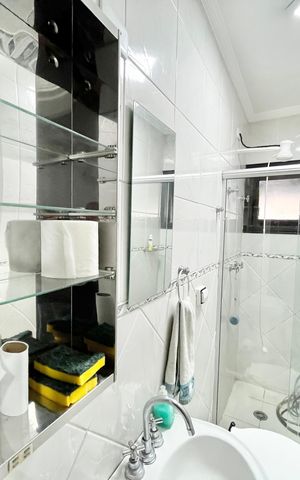 Casa à venda com 480m², 5 quartos e 5 vagas Casa à venda com 480m², 5 quartos e 5 vagasBanheiro da Garagem