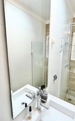 Casa à venda com 480m², 5 quartos e 5 vagas Casa à venda com 480m², 5 quartos e 5 vagasBanheiro