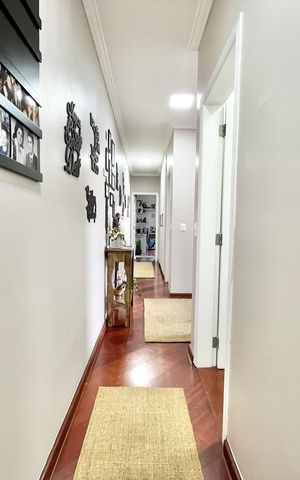 Casa à venda com 480m², 5 quartos e 5 vagas Casa à venda com 480m², 5 quartos e 5 vagasCorredor