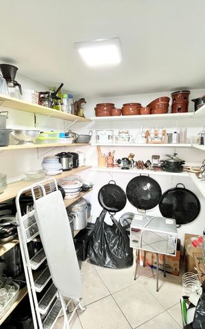 Casa à venda com 480m², 5 quartos e 5 vagas Casa à venda com 480m², 5 quartos e 5 vagasÁrea gourmet Despensa