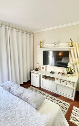 Casa à venda com 480m², 5 quartos e 5 vagas Casa à venda com 480m², 5 quartos e 5 vagasQuarto 1 - Suíte