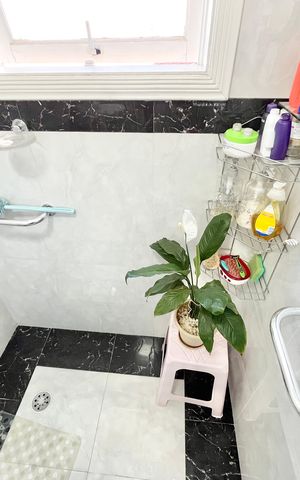 Casa à venda com 480m², 5 quartos e 5 vagas Casa à venda com 480m², 5 quartos e 5 vagasBanheiro da Suíte 3