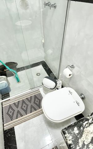 Casa à venda com 480m², 5 quartos e 5 vagas Casa à venda com 480m², 5 quartos e 5 vagasBanheiro da Suíte 2