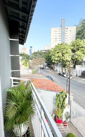 Casa à venda com 480m², 5 quartos e 5 vagas Casa à venda com 480m², 5 quartos e 5 vagasQuarto 1 - Suíte