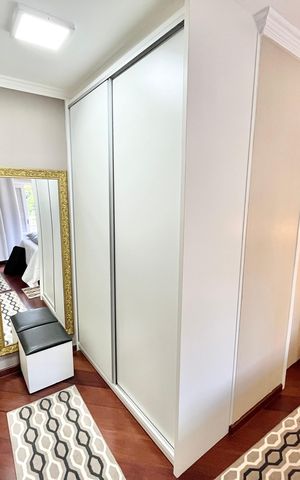 Casa à venda com 480m², 5 quartos e 5 vagas Casa à venda com 480m², 5 quartos e 5 vagasQuarto 1 - Suíte