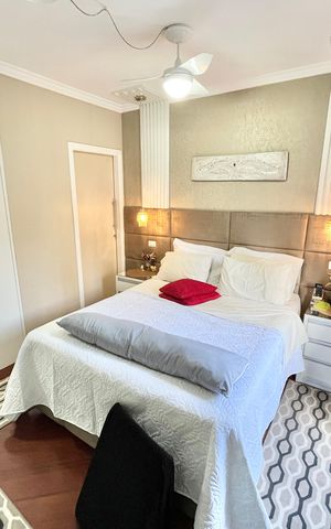 Casa à venda com 480m², 5 quartos e 5 vagas Casa à venda com 480m², 5 quartos e 5 vagasQuarto 1 - Suíte