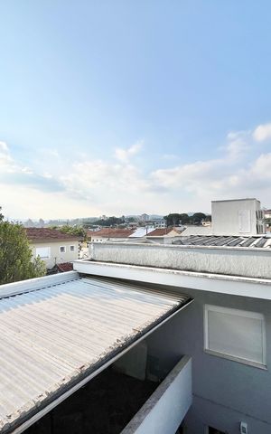 Casa à venda com 480m², 5 quartos e 5 vagas Casa à venda com 480m², 5 quartos e 5 vagasÁrea gourmet Vista