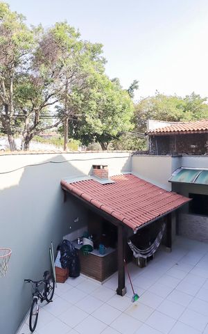 Casa para alugar com 120m², 3 quartos e 5 vagasSacada da Suíte 1