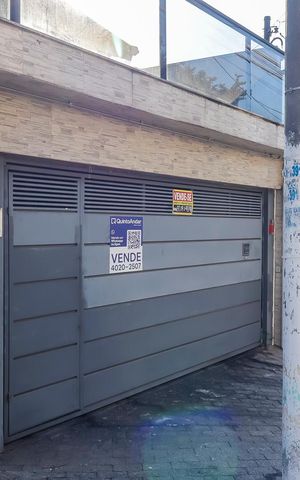 Casa para alugar com 120m², 3 quartos e 5 vagasFachada