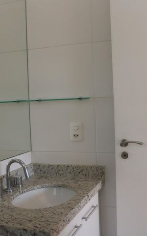 Apartamento para alugar com 65m², 2 quartos e 1 vagaBanheiro 1