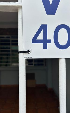 Casa à venda com 160m², 3 quartos e 1 vaga Casa à venda com 160m², 3 quartos e 1 vagaCódigo