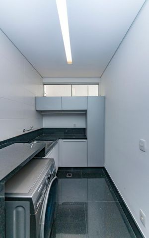 Apartamento para alugar com 306m², 4 quartos e 3 vagas Apartamento para alugar com 306m², 4 quartos e 3 vagasÁrea de Serviço