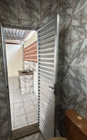 Casa à venda com 204m², 3 quartos e sem vagaBanheiro 2