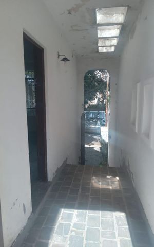 Casa à venda com 100m², 3 quartos e 2 vagas Casa à venda com 100m², 3 quartos e 2 vagasÁrea externa