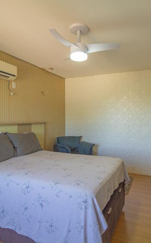 Casa à venda com 250m², 4 quartos e 3 vagas Casa à venda com 250m², 4 quartos e 3 vagasQuarto 2 - Suíte