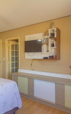 Casa à venda com 250m², 4 quartos e 3 vagas Casa à venda com 250m², 4 quartos e 3 vagasQuarto 2 - Suíte
