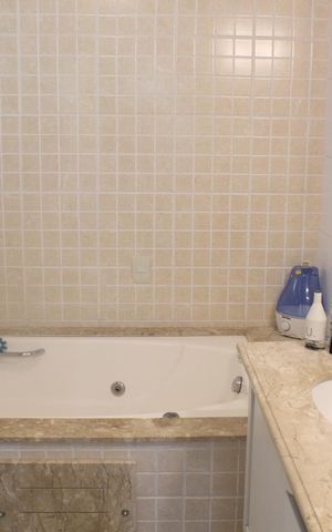 Casa de condomínio para alugar com 173m², 3 quartos e 3 vagas Casa de condomínio para alugar com 173m², 3 quartos e 3 vagasBanheiro