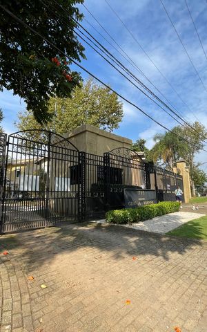 Casa de condomínio para alugar com 173m², 3 quartos e 3 vagas Casa de condomínio para alugar com 173m², 3 quartos e 3 vagasVista da Rua