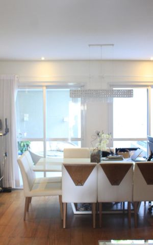 Casa de condomínio para alugar com 173m², 3 quartos e 3 vagas Casa de condomínio para alugar com 173m², 3 quartos e 3 vagasSala de Jantar