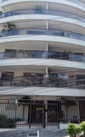 Apartamento à venda com 167m², 3 quartos e 2 vagas Apartamento à venda com 167m², 3 quartos e 2 vagasFachada