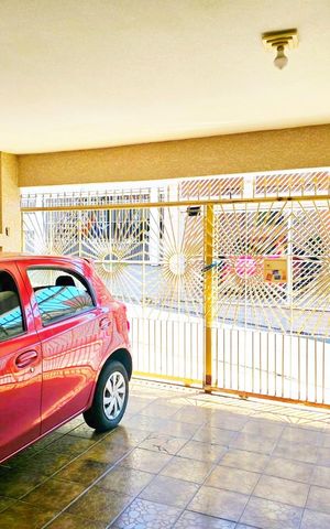Casa à venda com 108m², 3 quartos e 2 vagas Casa à venda com 108m², 3 quartos e 2 vagasGaragem