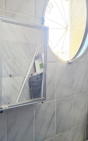 Casa à venda com 108m², 3 quartos e 2 vagas Casa à venda com 108m², 3 quartos e 2 vagasBanheiro de serviço