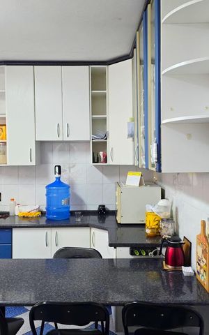 Casa à venda com 108m², 3 quartos e 2 vagas Casa à venda com 108m², 3 quartos e 2 vagasCozinha