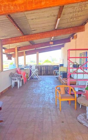 Casa à venda com 108m², 3 quartos e 2 vagas Casa à venda com 108m², 3 quartos e 2 vagasÁrea comum
