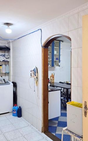 Casa à venda com 108m², 3 quartos e 2 vagas Casa à venda com 108m², 3 quartos e 2 vagasÁrea de serviço