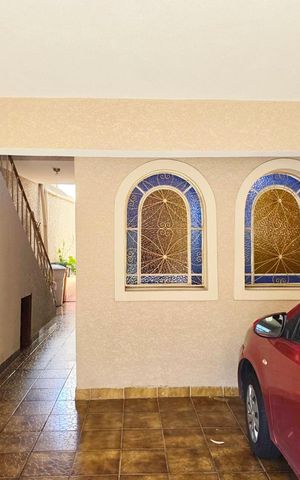 Casa à venda com 108m², 3 quartos e 2 vagas Casa à venda com 108m², 3 quartos e 2 vagasGaragem