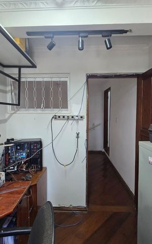 Casa à venda com 108m², 3 quartos e 2 vagas Casa à venda com 108m², 3 quartos e 2 vagasEscritório