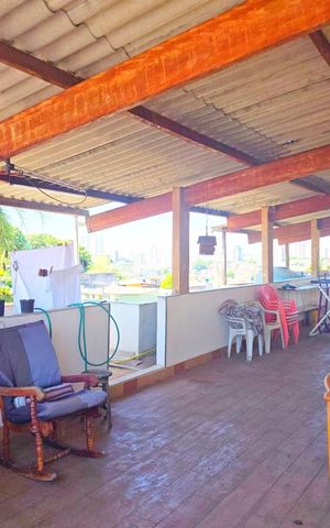 Casa à venda com 108m², 3 quartos e 2 vagas Casa à venda com 108m², 3 quartos e 2 vagasÁrea comum