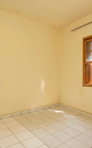Casa à venda com 680m², 5 quartos e 6 vagasQuarto 1 - Casa 3