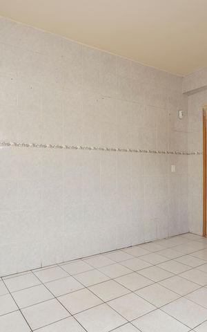 Casa à venda com 680m², 5 quartos e 6 vagasCozinha - Casa 3