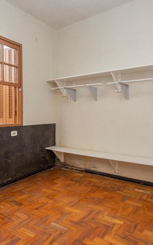 Casa à venda com 680m², 5 quartos e 6 vagasQuarto - Casa 1
