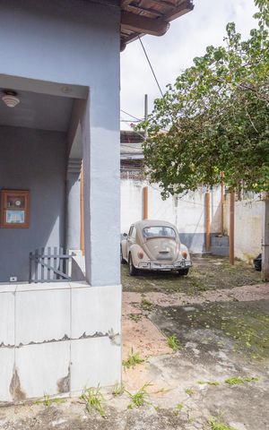 Casa à venda com 680m², 5 quartos e 6 vagasQuintal