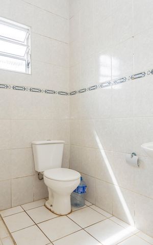 Casa à venda com 680m², 5 quartos e 6 vagasBanheiro - Casa 3