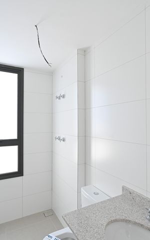 Apartamento à venda com 325m², 4 quartos e 1 vagaBanheiro da Suíte 2