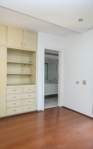 Apartamento para alugar com 138m², 3 quartos e 3 vagas Apartamento para alugar com 138m², 3 quartos e 3 vagasSuite