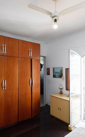 Casa à venda com 176m², 4 quartos e 6 vagas Casa à venda com 176m², 4 quartos e 6 vagasSuíte
