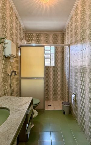Casa à venda com 137m², 3 quartos e 2 vagas Casa à venda com 137m², 3 quartos e 2 vagasBanheiro Social