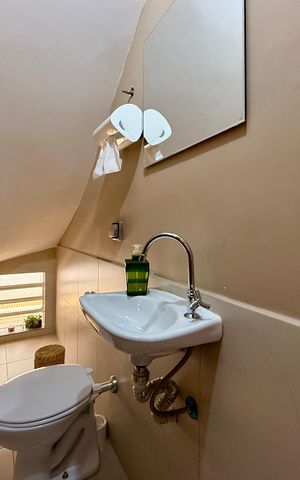 Casa à venda com 137m², 3 quartos e 2 vagas Casa à venda com 137m², 3 quartos e 2 vagasLavabo