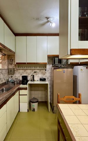 Casa à venda com 137m², 3 quartos e 2 vagas Casa à venda com 137m², 3 quartos e 2 vagasCozinha