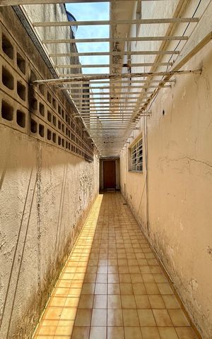 Casa à venda com 137m², 3 quartos e 2 vagas Casa à venda com 137m², 3 quartos e 2 vagasQuintal Lateral