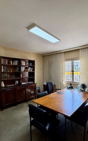 Casa à venda com 137m², 3 quartos e 2 vagas Casa à venda com 137m², 3 quartos e 2 vagasSuíte