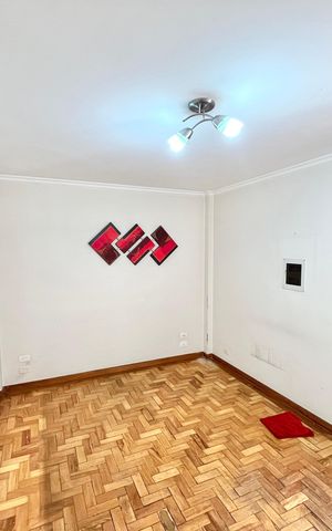 Apartamento à venda com 70m², 2 quartos e 1 vaga Apartamento à venda com 70m², 2 quartos e 1 vagaSala