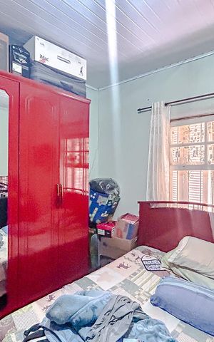 Casa à venda com 216m², 2 quartos e 4 vagasQuarto 2