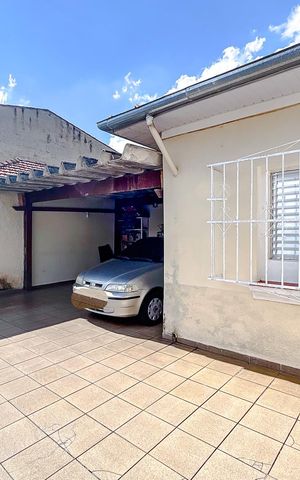 Casa à venda com 216m², 2 quartos e 4 vagasGaragem